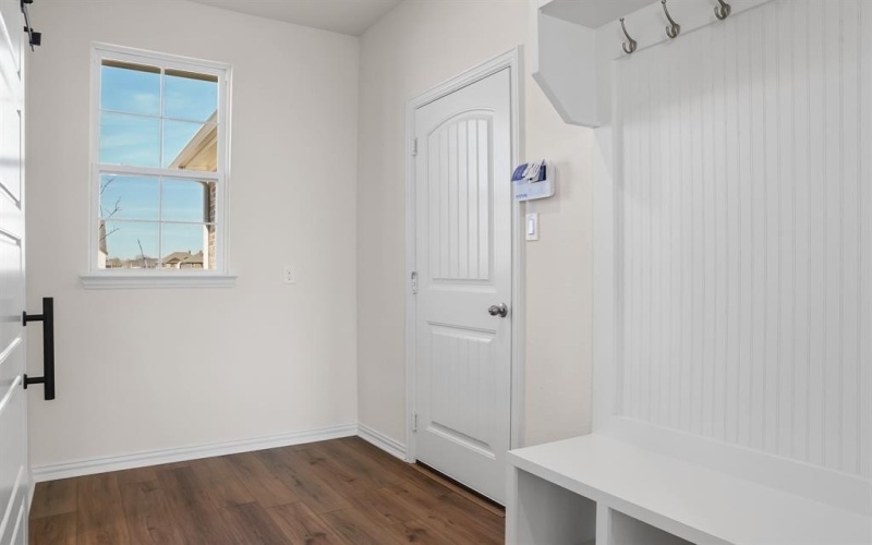 6 Ina Road, Sherman, TX 75090, 3 Bedrooms Bedrooms, ,2 BathroomsBathrooms,Residential,For Sale,6 Ina Road,20741169