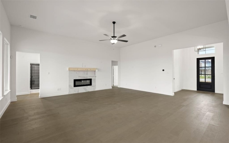 123 Hollingsworth Lane, Oak Leaf, TX 75154, 3 Bedrooms Bedrooms, ,3 BathroomsBathrooms,Residential,For Sale,123 Hollingsworth Lane,20744098