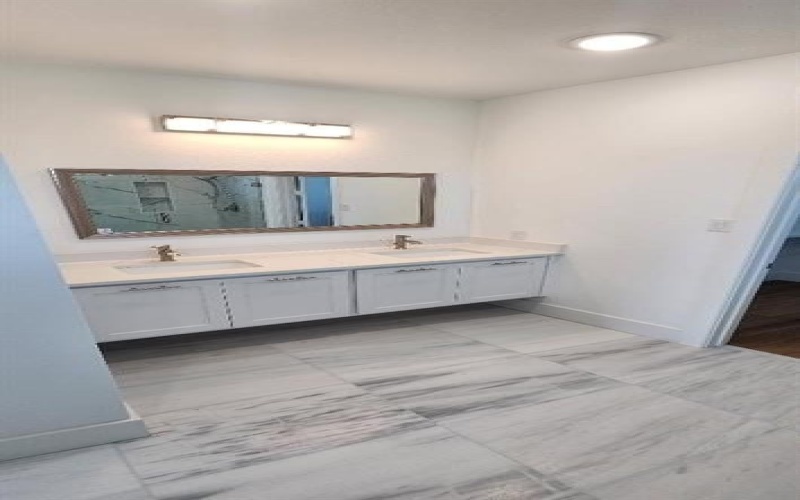 3338 Sylvan Avenue, Dallas, TX 75212, 4 Bedrooms Bedrooms, ,5 BathroomsBathrooms,Residential,For Sale,3338 Sylvan Avenue,20731635