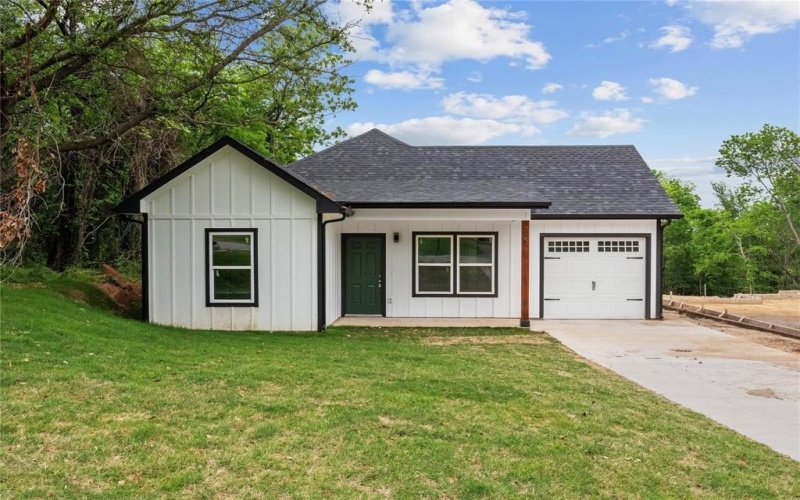 727 W Parnell Street, Denison, TX 75020, 3 Bedrooms Bedrooms, ,2 BathroomsBathrooms,Residential,For Sale,727 W Parnell Street,20744145