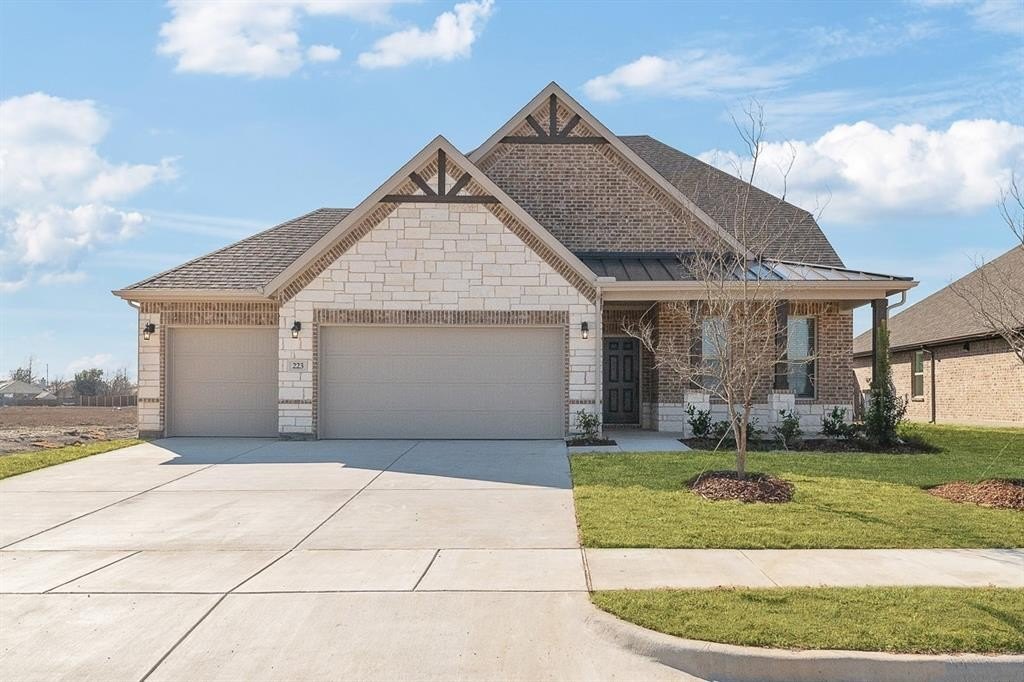 223 Freedom Trail, Forney, TX 75126, 4 Bedrooms Bedrooms, ,3 BathroomsBathrooms,Residential,For Sale,223 Freedom Trail,20744203