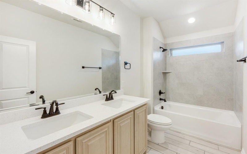 116 Saddlewood Trail, Commerce, TX 75428, 6 Habitaciones Habitaciones , ,6 BañosBaños,Residential,En Venta,116 Saddlewood Trail,20732218