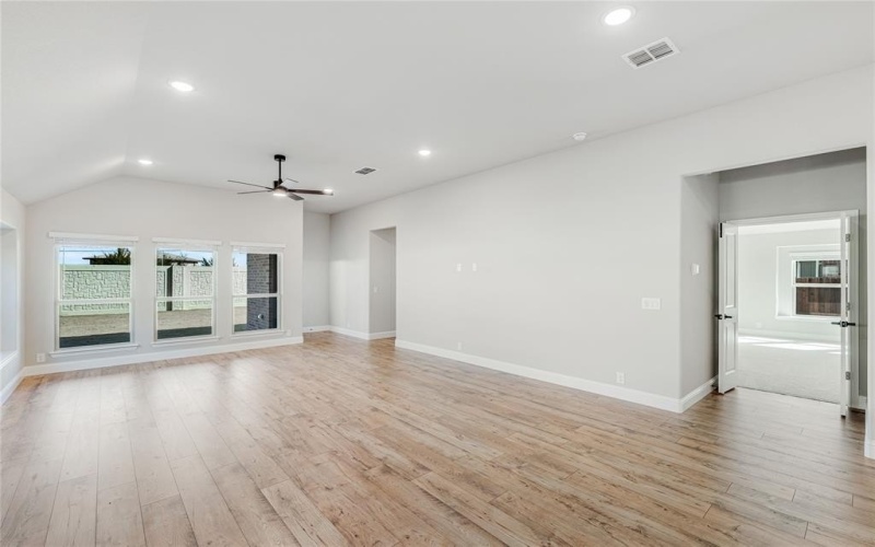 4401 Soaring Star Lane, Mesquite, TX 75181, 4 Bedrooms Bedrooms, ,2 BathroomsBathrooms,Residential,For Sale,4401 Soaring Star Lane,20732306