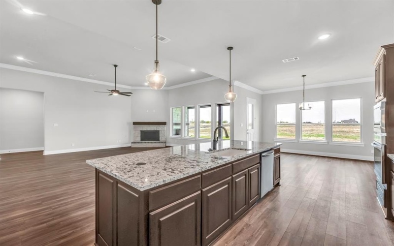 2209 Meteor Drive, Krum, TX 76249, 4 Bedrooms Bedrooms, ,3 BathroomsBathrooms,Residential,For Sale,2209 Meteor Drive,20732595
