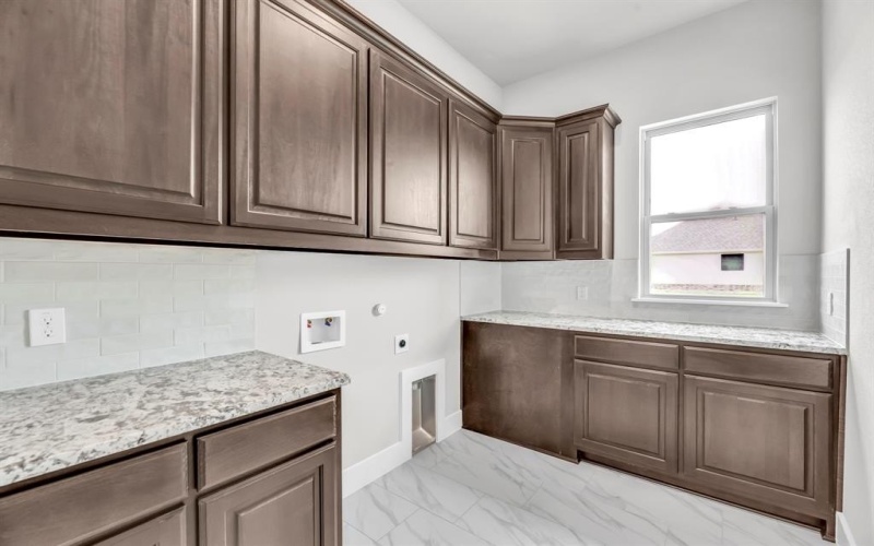 2209 Meteor Drive, Krum, TX 76249, 4 Bedrooms Bedrooms, ,3 BathroomsBathrooms,Residential,For Sale,2209 Meteor Drive,20732595