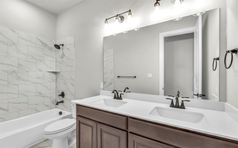 2209 Meteor Drive, Krum, TX 76249, 4 Bedrooms Bedrooms, ,3 BathroomsBathrooms,Residential,For Sale,2209 Meteor Drive,20732595