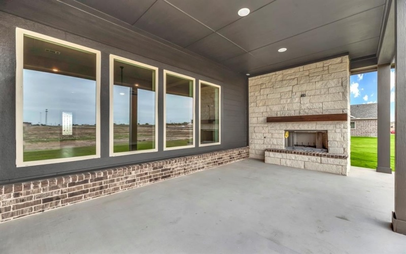 2209 Meteor Drive, Krum, TX 76249, 4 Bedrooms Bedrooms, ,3 BathroomsBathrooms,Residential,For Sale,2209 Meteor Drive,20732595
