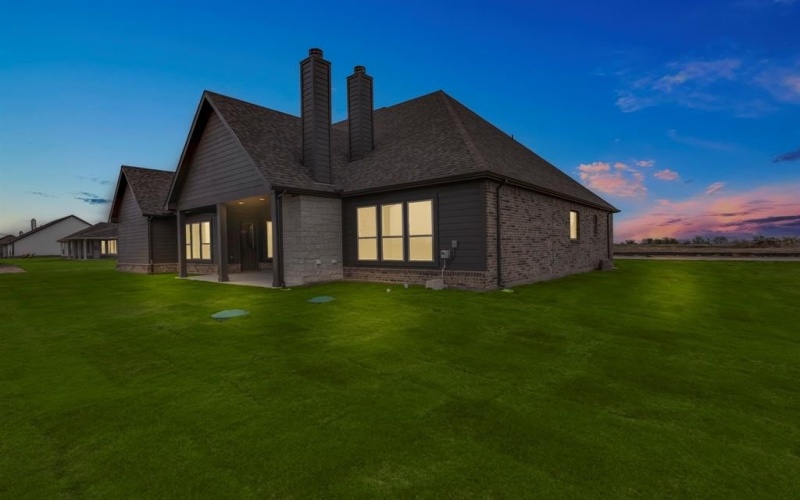 2209 Meteor Drive, Krum, TX 76249, 4 Bedrooms Bedrooms, ,3 BathroomsBathrooms,Residential,For Sale,2209 Meteor Drive,20732595